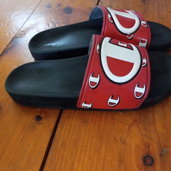 Champion red slides size 8 Men - Picture 3 of 5